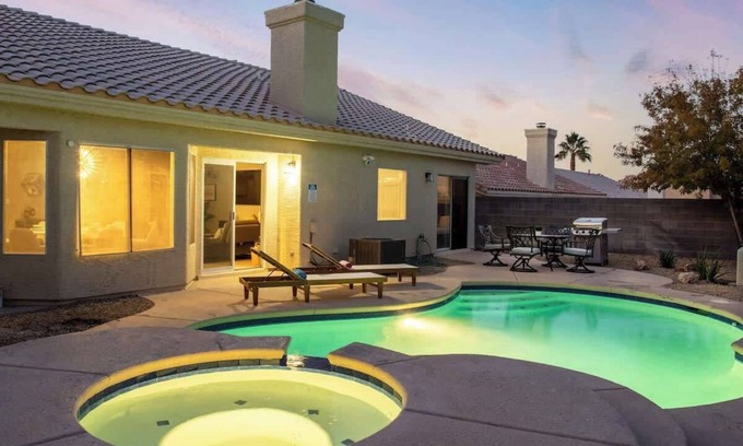 Calico Ridge House | Sail in Sky - Remodeled 3BR Vegas Spa and Pool!