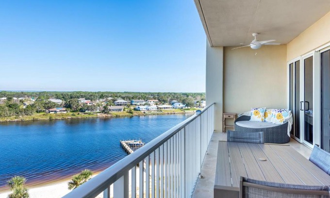Ono Island Apartment | Sailmakers Place 703