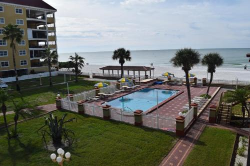 North Redington Beach Hotel | Sails Resort Motel
