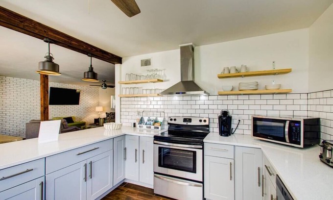 Brent House | Saint Amatus Minutes To Beach & Pensacola NAS