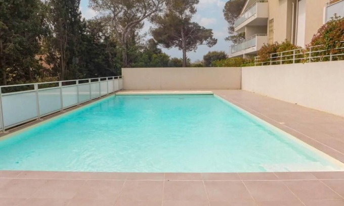Saint-Aygulf Apartment | SAINT-AYGULF Sea view, 4 pers air conditioning, swimming pool, near Calanques corailleurs