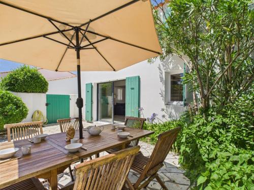 Saint-Clement-des-Baleines House | Saint Clément - 400 m plage - Cœur village