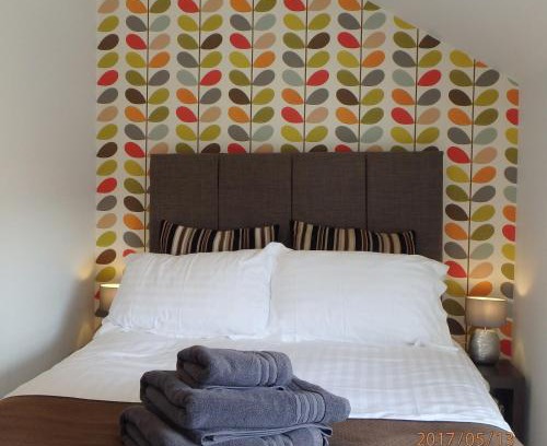 Tywyn House | Saint Cadfans Lodge