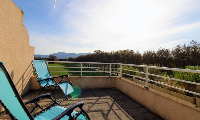 Saint-Cyprien Plage Apartment | Saint-Cyprien: Cozy 2BR Apartment with Rooftop Terrace, Pool, and Beach Access