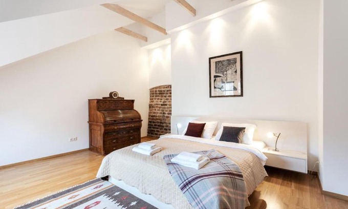 Old Town Apartment | Saint John 2 Bedroom Cottage by Reside Baltic