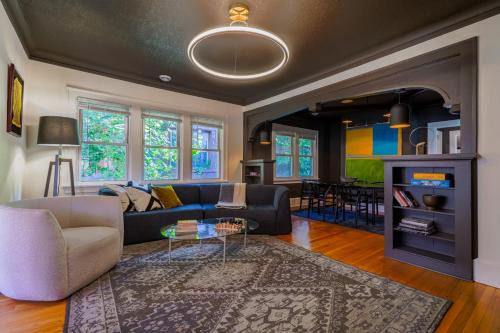 Summit - University House | Saint Paul Vacation Rental Near Downtown