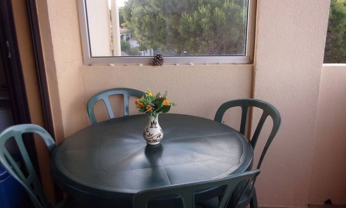 Saint-Pierre-la-Mer Apartment | SAINT-PIERRE .T2 Beautiful Sea Face exhibition