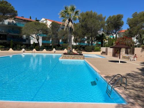 Boulouris-sur-Mer Apartment | Saint-Raphaël, Boulouris, F2 dans belle résidence 3 piscines, proche bord de mer