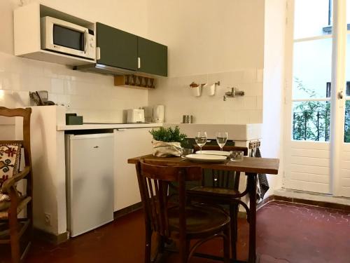Apt Apartment | Sainte Anne