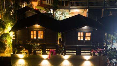 Cavelossim Hotel | Sal Riviera