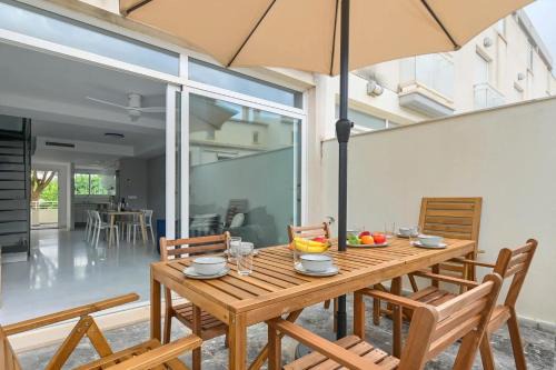 Platja de l'Arenal House | Sal y compañía en Jávea