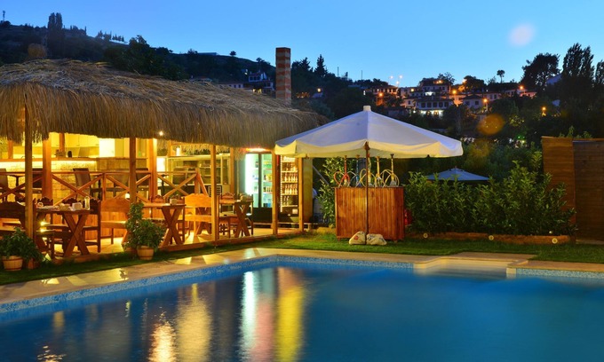 Sirince Hotel | Salkim Konak Agac Evler