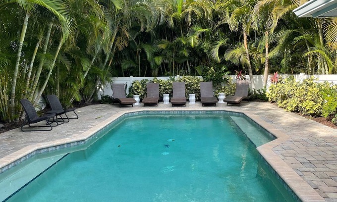Holmes Beach House | Salt Air East managed by Beach Retreats FL Anna Maria Island