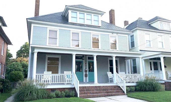 Cape Charles House | Salt Box, One Block to the Beach