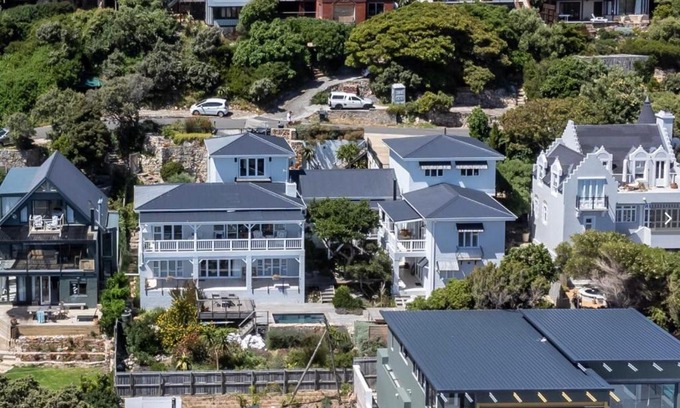 Cape Peninsula House | Salt House