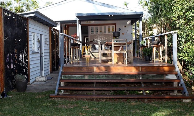 Moffat Beach House | Salt Life Beach Cottage-Walk to the Beach