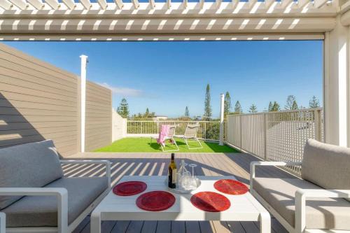 Buddina Apartment | Salt & Sky - Kawana Rooftop Beach Break