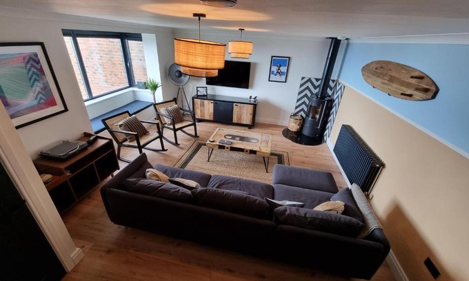 Saltburn-by-the-Sea Apartment | Salt & Surf-Sea Views in Saltburn
