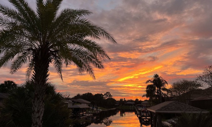 Palm Harbor House | Salt Water Canal home w/Dock, Family/Pet Friendly, close to Beach and A1A