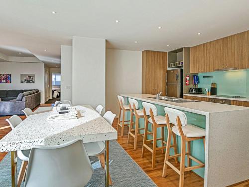 Cowes Apartment | Saltwater Haven