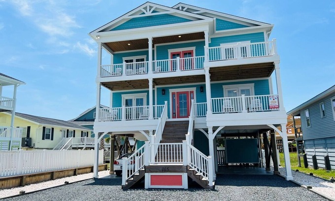 Holden Beach House | Salty Forever - Private Pool W/Pool Heater and Easy Beach Access!