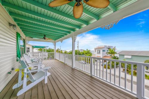 Anna Maria House | Salty Pirate - NEW Luxury Canal Front Home wWater View PoolSpa Bikes Kayaks Toys