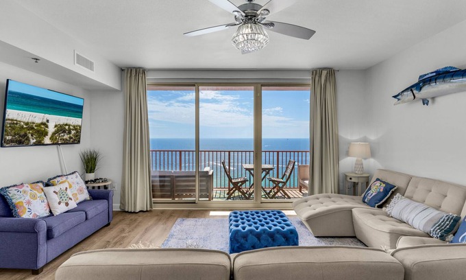 Panama City Beach Condo | “Salty Shores Retreat”~Shores of Panama~1bedroom plus bunk~Lagoon Pool