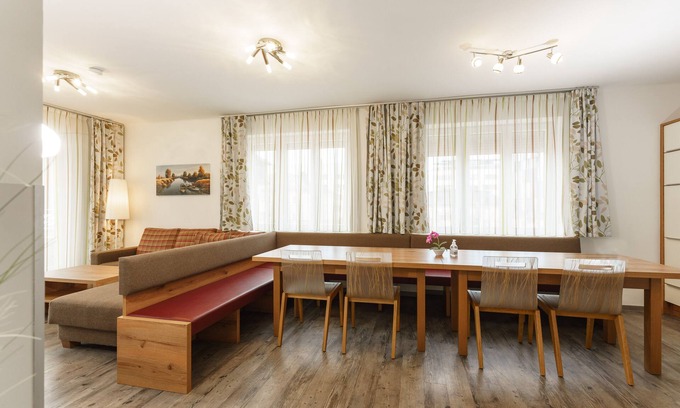 Loretto Apartment | Salzburg: Apartment RIVERSIDE 2 for 1 - 12 people
