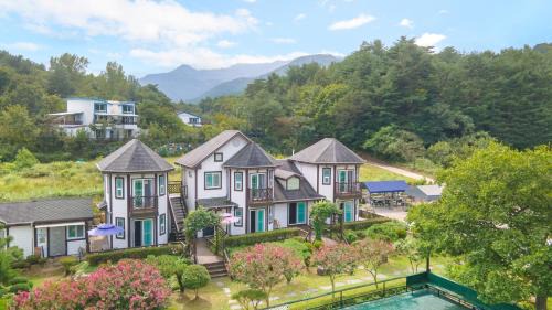 Samcheok House | Samcheok Duelkkot Pension