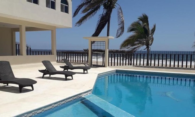 Acapulco House | Sammy's Casa De Playa