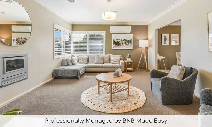Orange House | Sampson Street - Large Stylish CBD Home, Sleeps 11