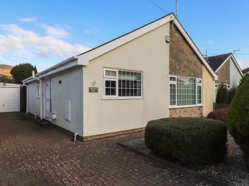Morfa Bychan House | Samson's Place
