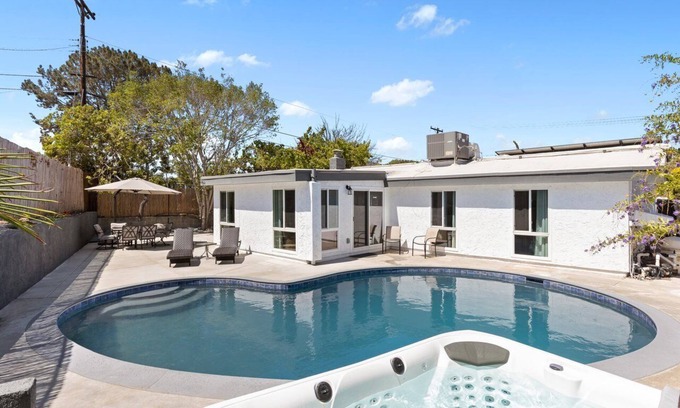 Serra Mesa House | San Diego Home close to all w/Pool and Hot tub!