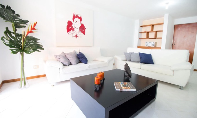 Cali Apartment | San Fernando Suite 201 - Livin Colombia