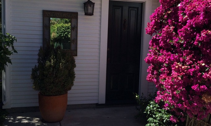 Shasta-Hanchett Park Cottage | San Jose Rosegarden Cottage - Business Ready