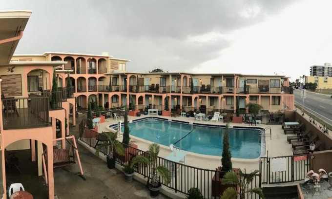 East Daytona Hotel | San Marina Motel Daytona