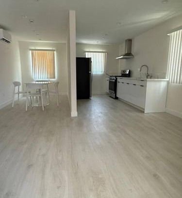 Koreatown House | San Marino guest house