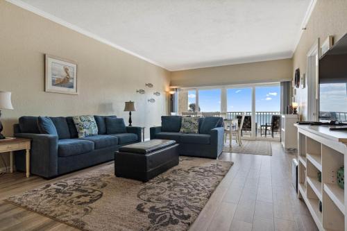 Redington Shores House | San Remo 207 Gulf Front Luxury 3BD 2BA in