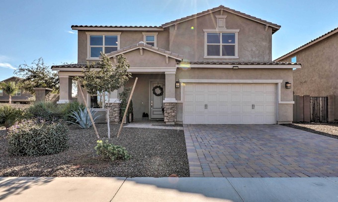 San Tan Valley House | San Tan Valley Gem w/Private Pool & Hot Tub!