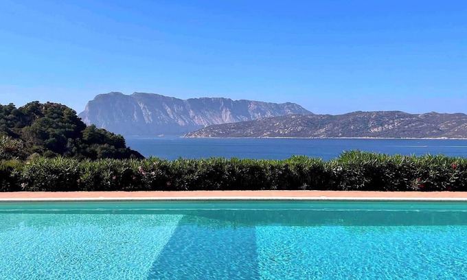 Capo Coda Cavallo Apartment | SAN TEODORO PUNTA EST MAGNIFICO TRILOCALE VISTA MARE