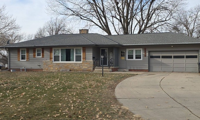 Creston House | Sanctuary on Spruce; 3-bedroom house with room for everyone