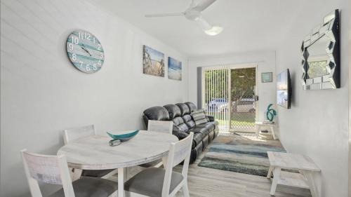 Sawtell Apartment | Sand and Sea 1 - Opposite Sawtell's Main Beach & Steps to Cafes, Restaurants & Boutiques!
