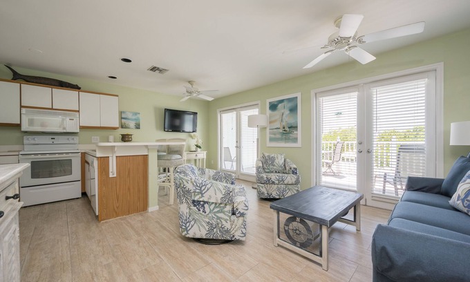 Truman Annex Condo | SAND CRAB CABANA at The Truman Annex in Key West