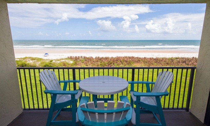 Crescent Beach Condo | Sand Dollar II, Ocean Front Flat, 3 BR 2BA, Pool, Wifi, Elevator, Sleeps 6