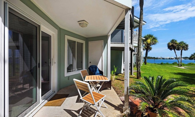 Villa Sabine Condo | 🌴🐚🌴 Sand Dollar W-101: Ground Floor 1 BR | Walk to Beach + Bay