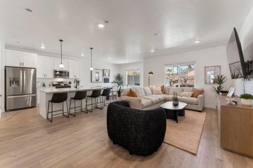 St. George House | Sand Hollow Skyline townhouse