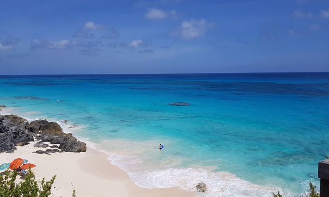 Warwick Apartment | Sand Pebble 1 Bdrm Apt on Marley Beach w/ocean views & steps to private beach
