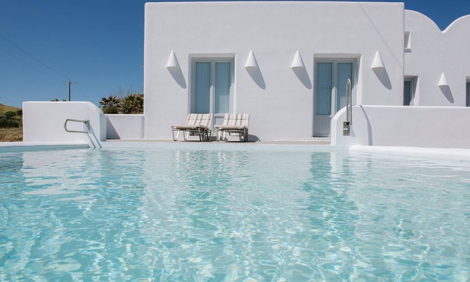 Karterados Villa | Sand Villa - sea front luxury villa by Monolithos beach.