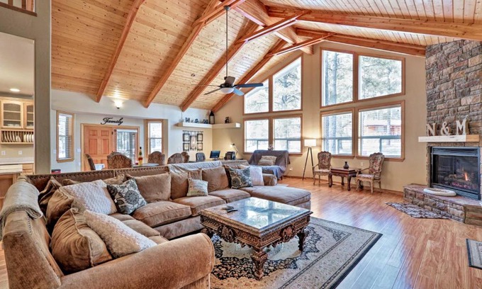 Munds Park House | Sand Volleyball and Deck Munds Park Getaway!