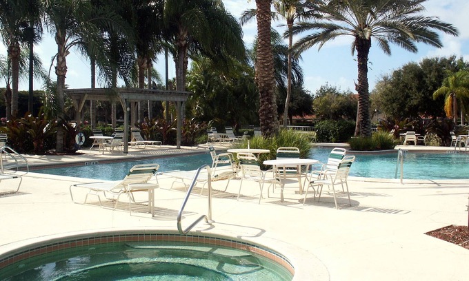 Bonita Springs Condo | Sandals n' Sandtraps - Live-Laugh-Love in Gated Golf Community